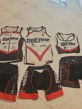 Free Flite Women’s Red Black Triathlon & Cycling Kits
